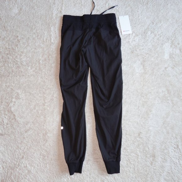 Women's Size 4 Lululemon Dance Studio Mid-Rise Jogger, Black, Full Length - Picture 9 of 11